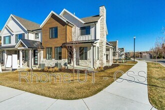 Building Photo - 10584 Canyon Villa Dr