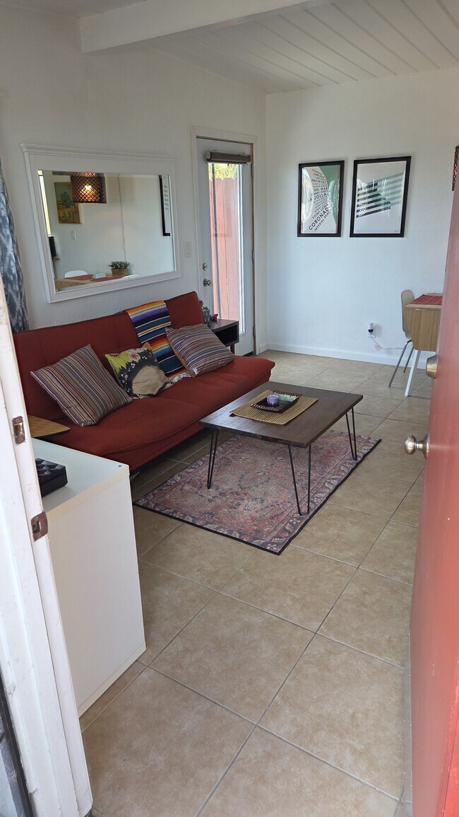Foto del edificio - 2766 Island Ave