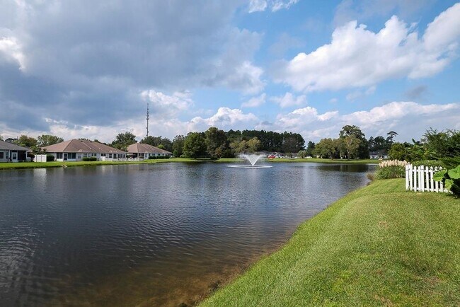 Building Photo - 345 Stone Mill Dr