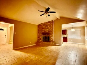 Building Photo - 9610 Crail Dr
