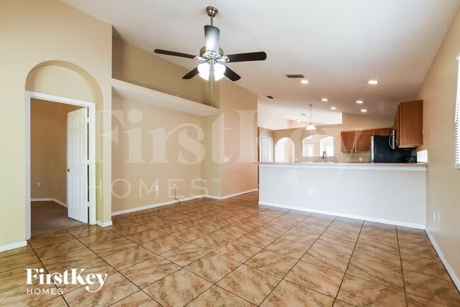Building Photo - 14710 Lady Victoria Blvd