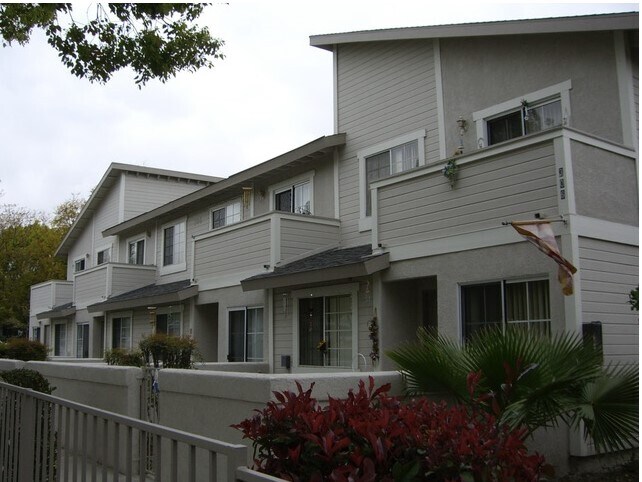 Primary Photo - 306 N Tenth Ave