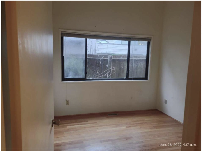 Building Photo - 4195 Doncaster Way