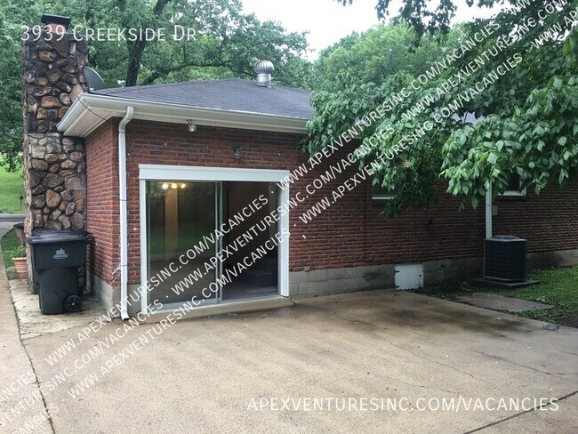 Foto del edificio - 3939 Creekside Dr