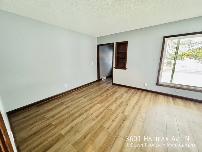 Foto del edificio - 3601 Halifax Ave N