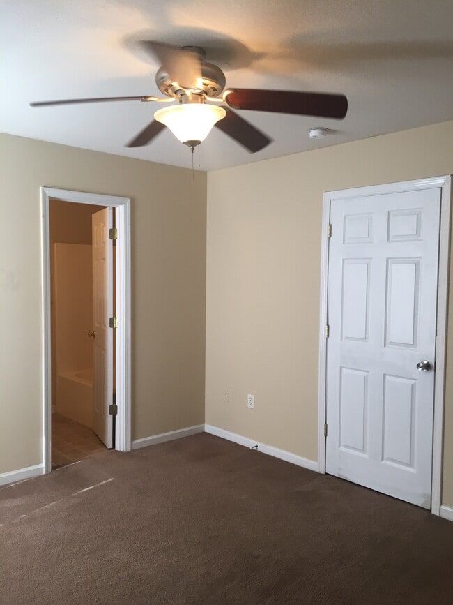 Foto del edificio - 5606 Landings Pkwy