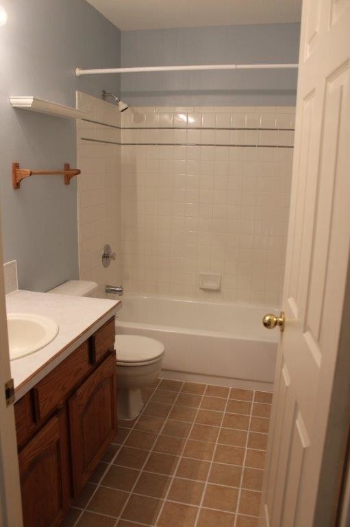 Building Photo - 3439 Spring Creek Dr