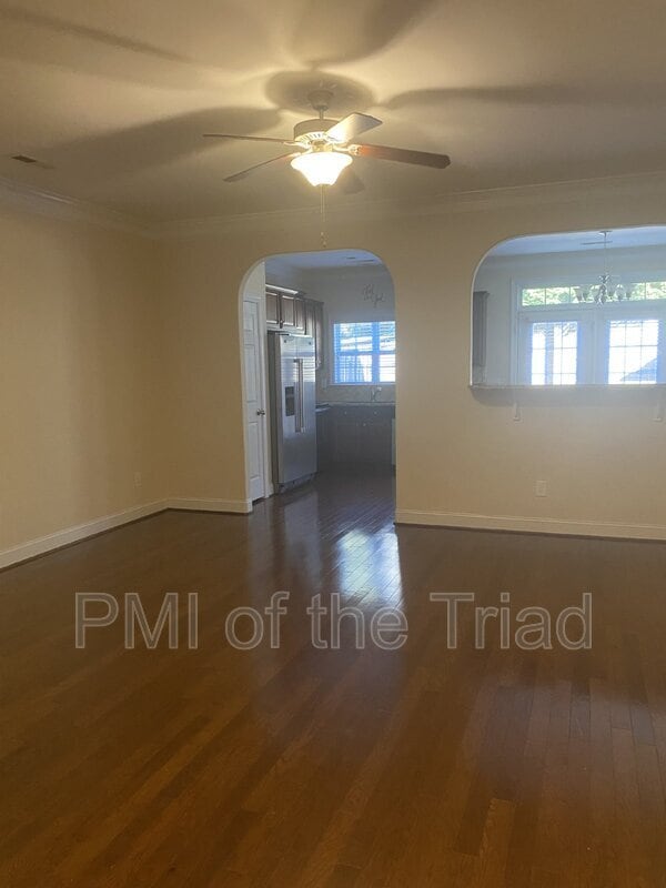 Building Photo - 1078 Richmond Park Dr