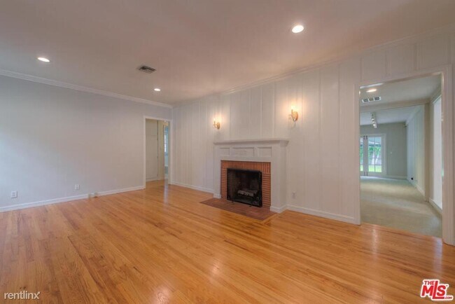 Foto del edificio - 3 br, 3 bath House - 4110 Sunnyslope Ave