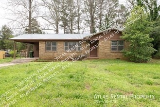Building Photo - 3811 Vogel Dr NW