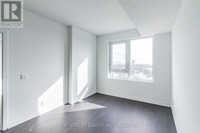 Building Photo - 2020 Bathurst St