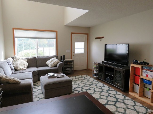 Building Photo - Great 2 bedroom plus loft in Apple Valley