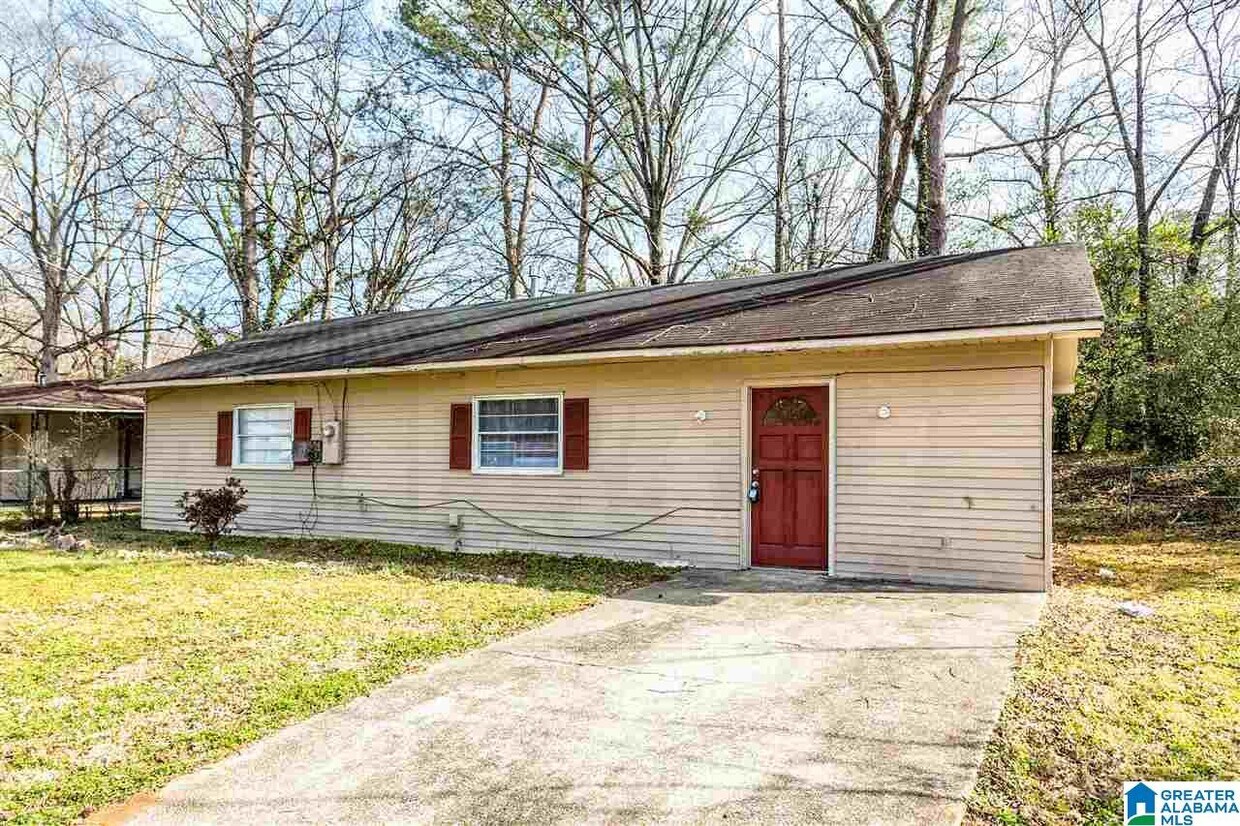 Primary Photo - 261 Mccormick Ave