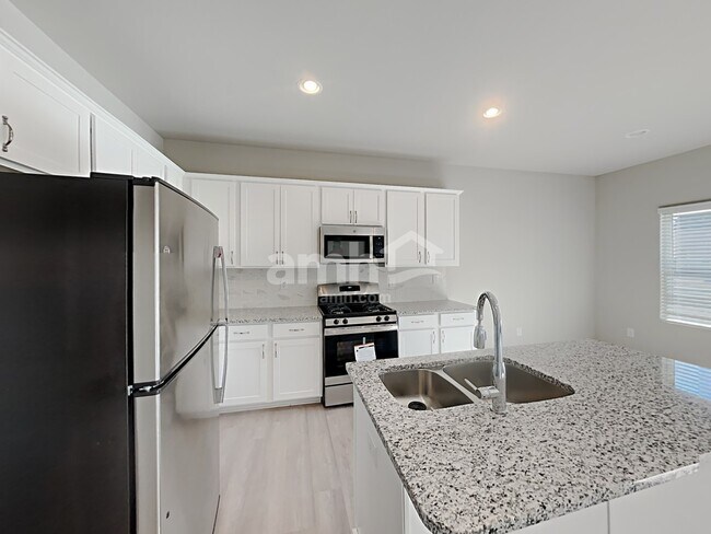 Building Photo - 203 Omega Ct
