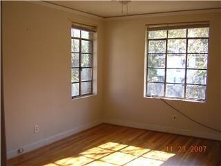 Foto del edificio - 722 E 53rd St