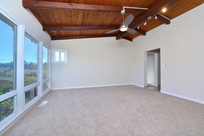 living room - 5301 Prosperity Ln