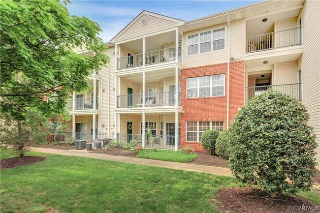 Building Photo - 9000 Links Ln