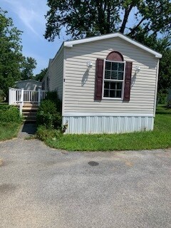 1 Jodi Court - 1 Jodi Ct