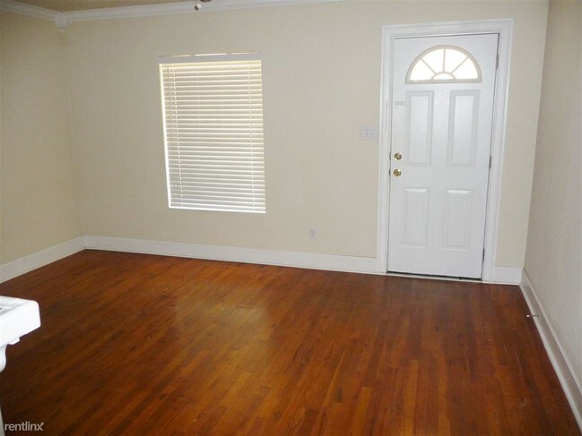 Foto del edificio - 1 br, 1 bath House - 3758 W 5th St