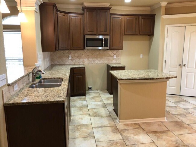 Foto del edificio - 1930 Barlow Trail