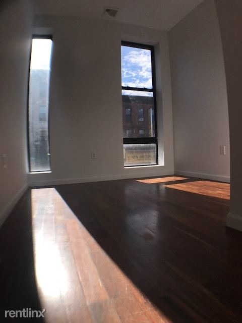 Building Photo - 1143 Fulton St