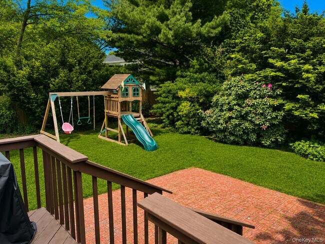 Building Photo - 6 Sinclair Dr
