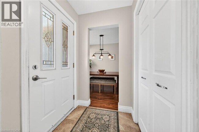 Building Photo - 64 San Fernando Dr