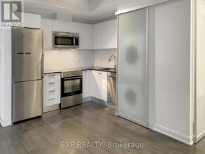 Building Photo - 42 Charles St E