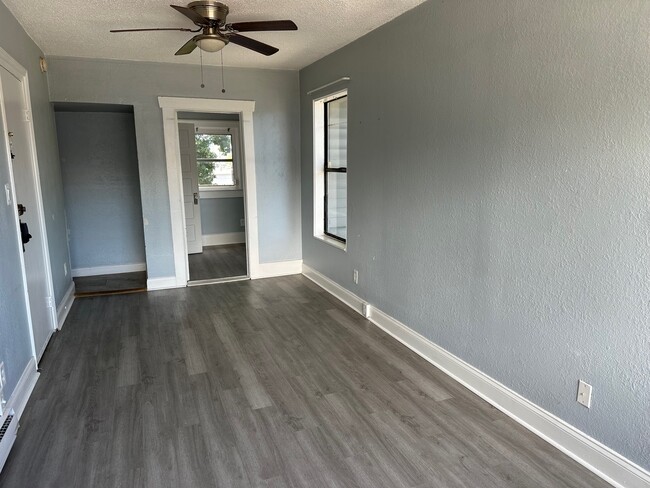 Photo - 306 Taylor Ave House