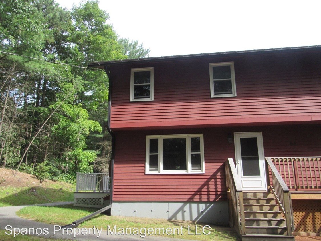 Primary Photo - 2 br, 1.5 bath House - 65B Speare Rd.