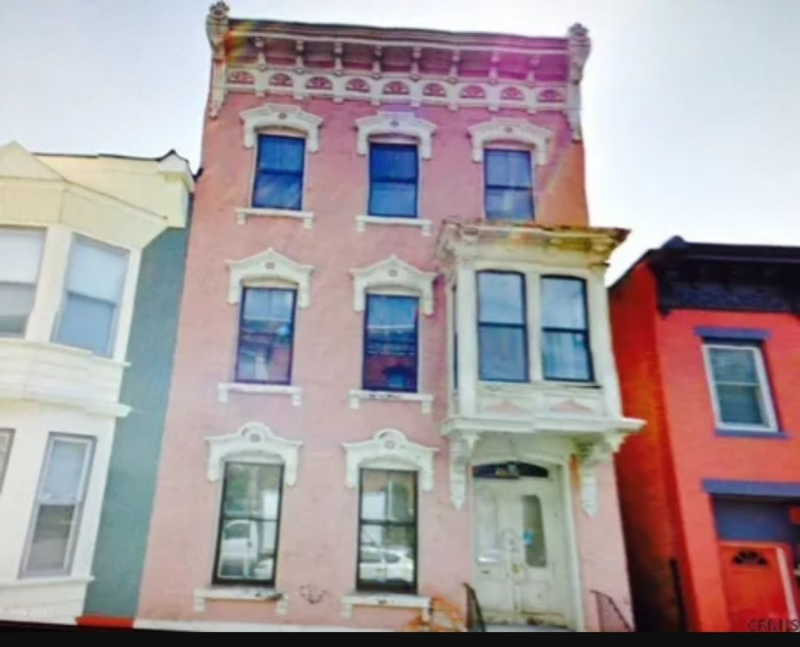 2632 5th Ave Unit 3, Troy, NY 12180 Room for Rent in Troy, NY