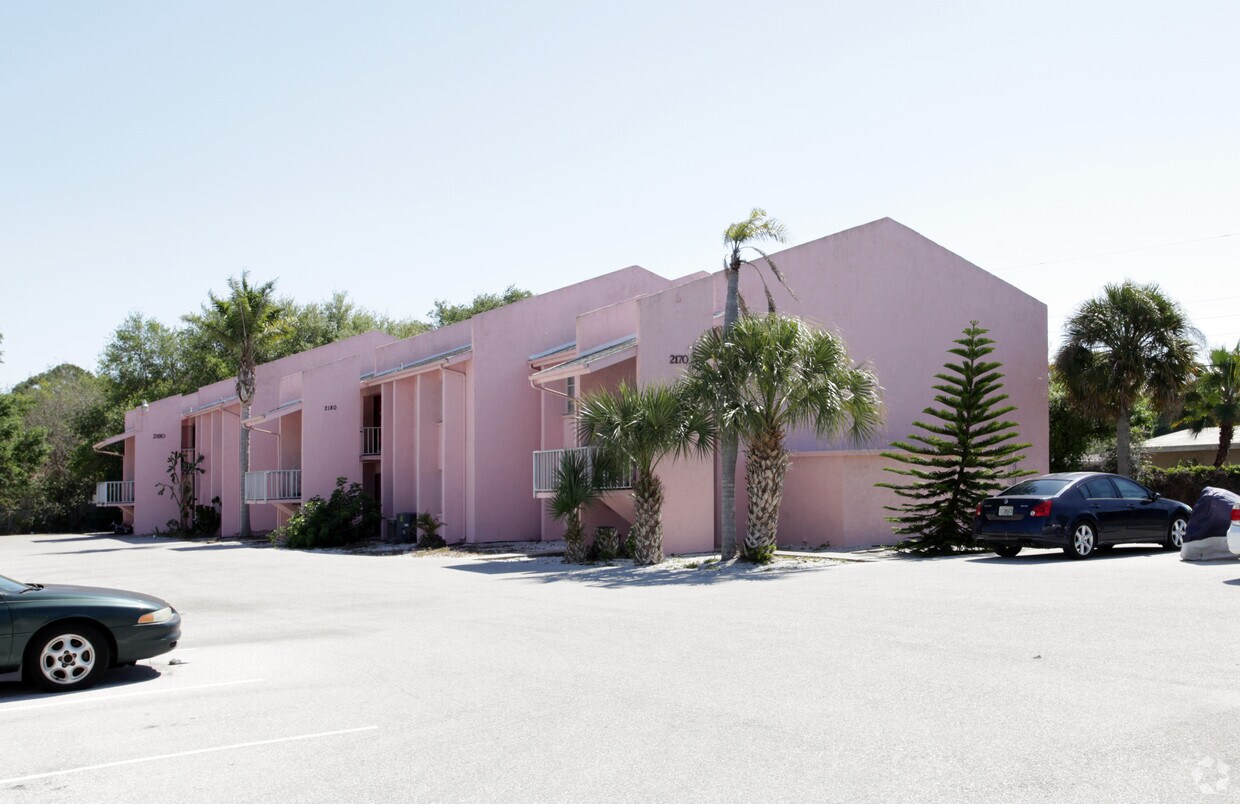 2170 Proctor Rd, Sarasota, FL 34231 Apartments in Sarasota, FL