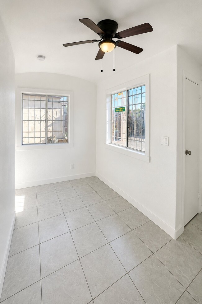 Building Photo - 9618 Evers Ave