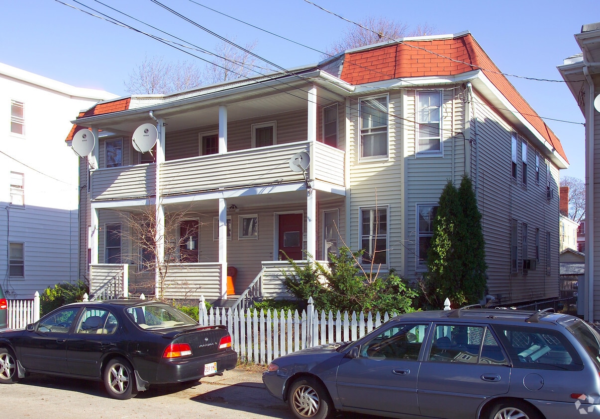 Building Photo - 46-48 Freeman St