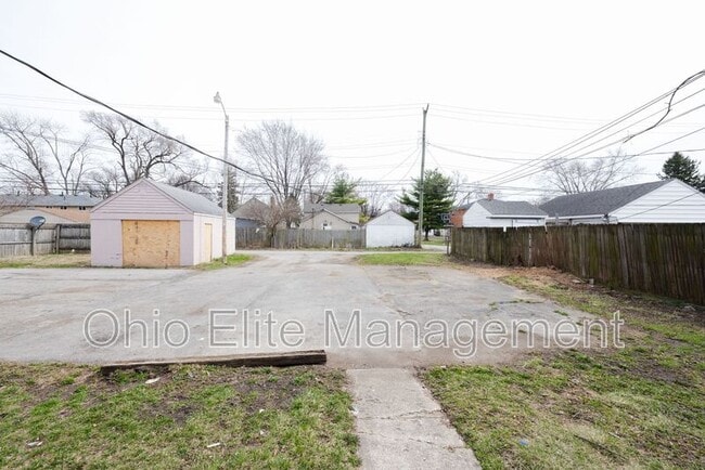 Foto del edificio - 3088 Grasmere Ave