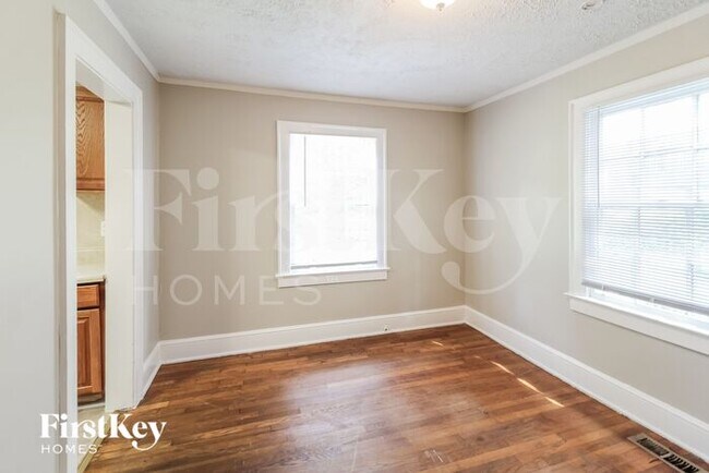 Foto del edificio - 868 Rochelle Dr SW