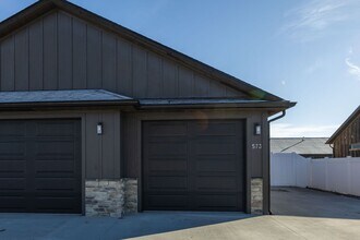 Building Photo - 573 S Teton Ave