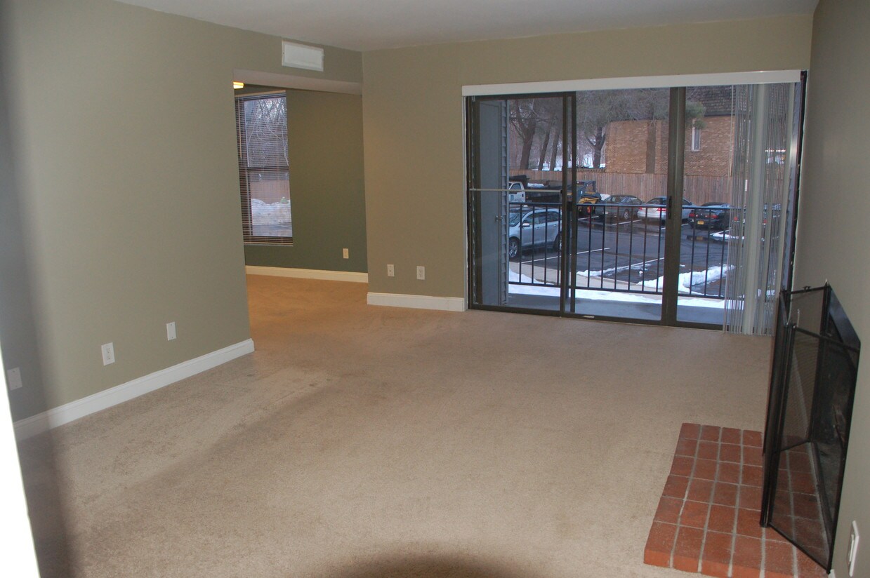 100 Duvall Ln, Gaithersburg, MD 20877 Condo for Rent in Gaithersburg