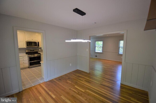 Foto del edificio - 4517 Kerrybrooke Dr