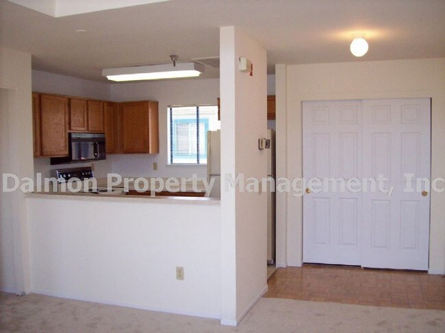 Foto del edificio - PENTHOUSE-STYLE CONDO WITH GREAT VIEWS