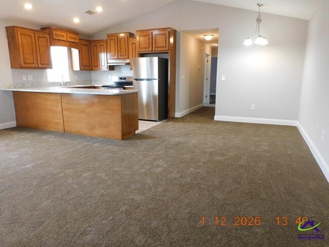 Building Photo - 408 Club Villa Court