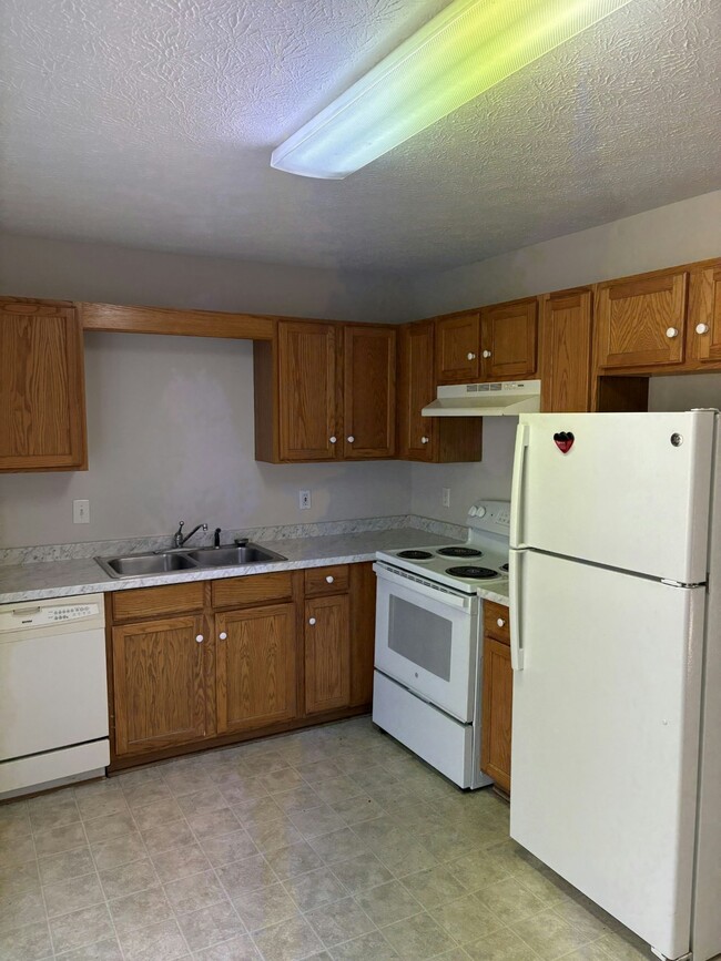 Foto del edificio - 5802 Raiford Cir