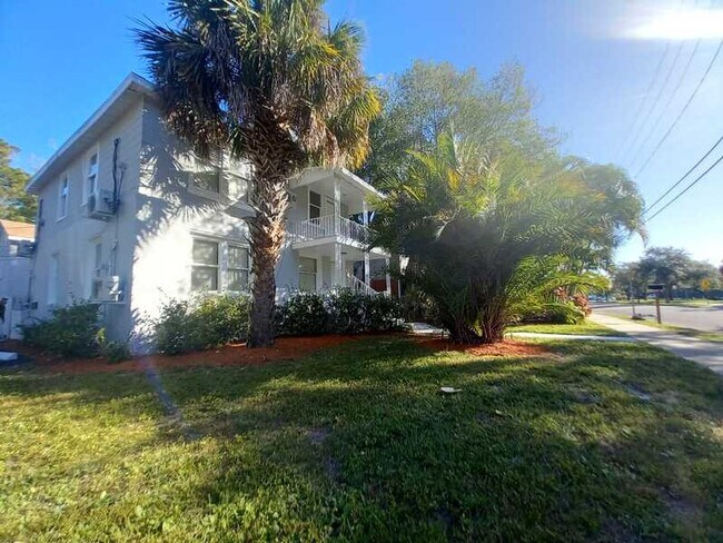 Foto del edificio - 711 18th Ave S