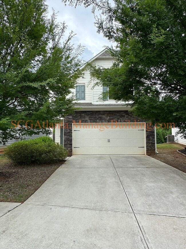 Building Photo - 110 Newnan Lakes Dr