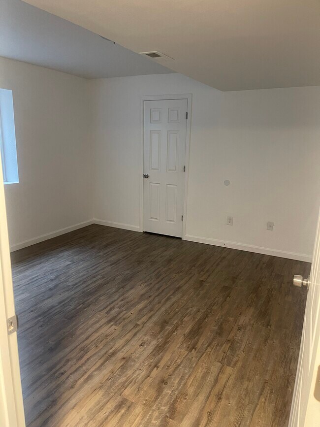 Building Photo - 19494 E 39th Ave