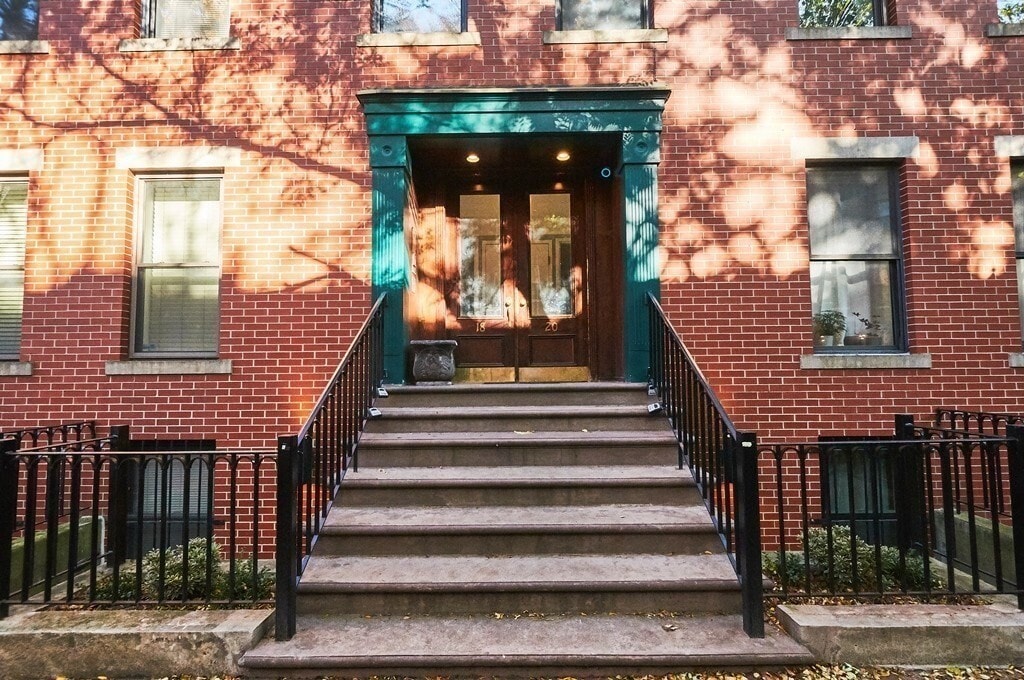 Foto del edificio - 18 E Springfield St