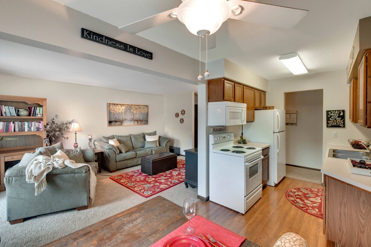 Beach South at the Lake Apartments Robbinsdale, MN