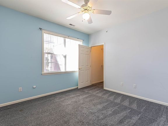 Building Photo - 663 Worthington Dr