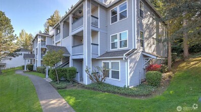 Building Photo - 33020 10th Ave SW
