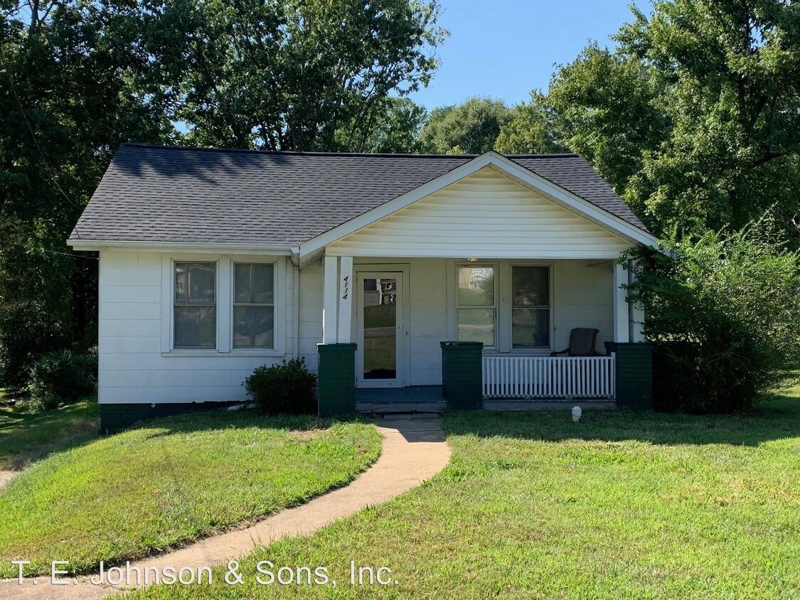 Foto principal - 2 br, 1 bath House - 4114 Tise Ave
